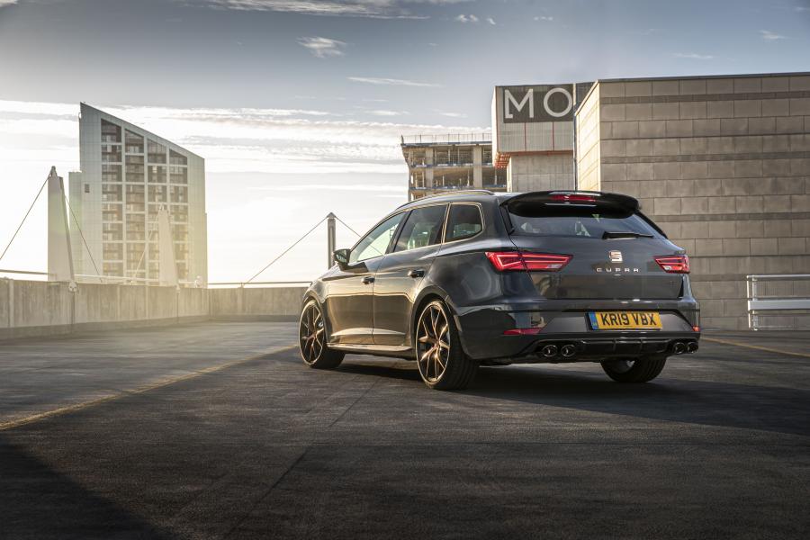  Seat Leon Cupra R ST (5F) 2019 года  (UK) (фото 22 из 40)